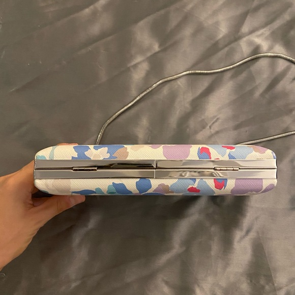 Calvin Klein Handbag - Abstract Floral Hardsided Metal Strap Bag 🌸 - Picture 12 of 15